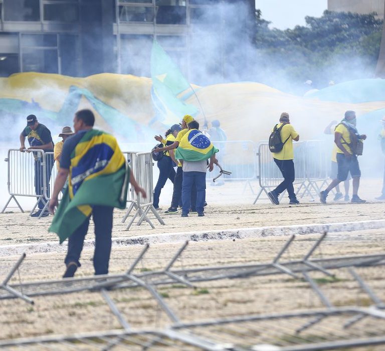 PF prende suspeito de participação em atos terroristas de 8 de janeiro