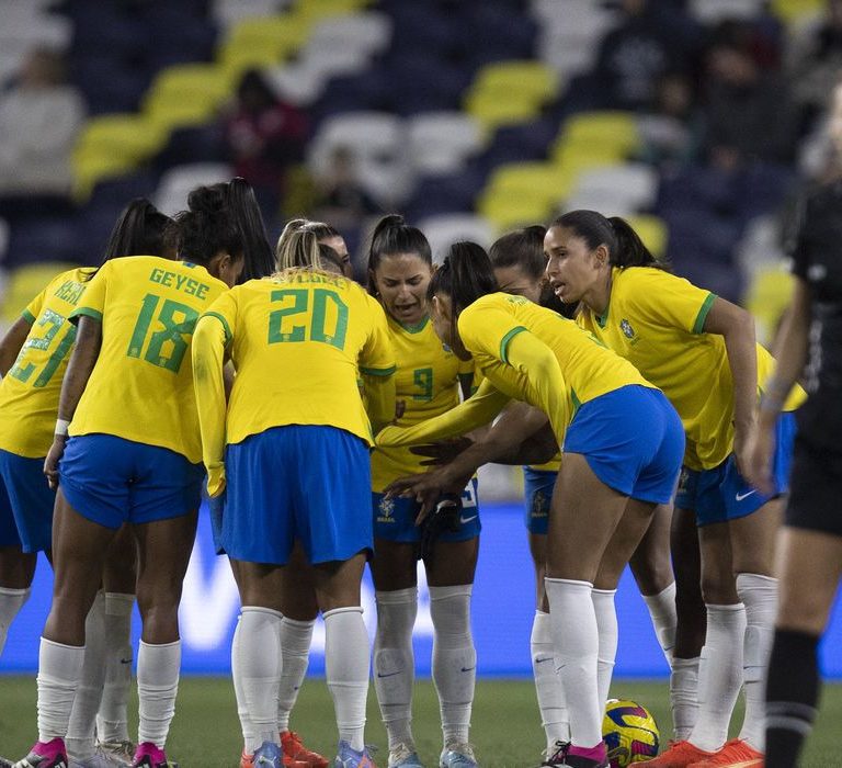 Governo decretará ponto facultativo em jogos da Seleção Feminina