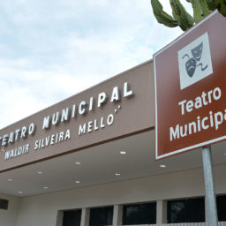 Prefeitura aumenta em mil vezes multa por mau uso do Teatro de Marília antes de Léo Lins