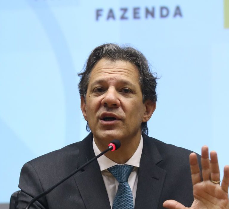 Primeira fase do Desenrola pode limpar até 2,5 milhões de nomes, diz Haddad