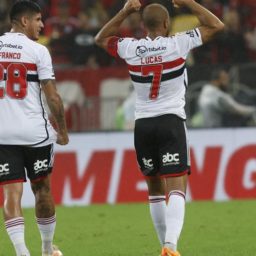 Fora de casa, Lucas marca e São Paulo empata com o Flamengo pelo Brasileiro