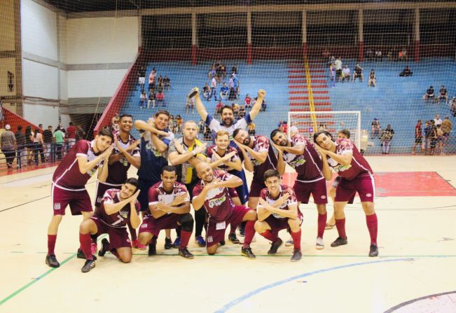 Pompeiana conquista o título do Campeonato de Futsal em Pompeia