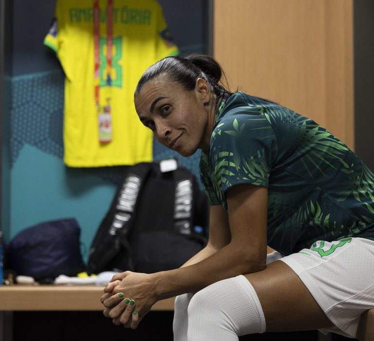 Marta prevê jogo nervoso e luta pela vaga nas oitavas da Copa do Mundo