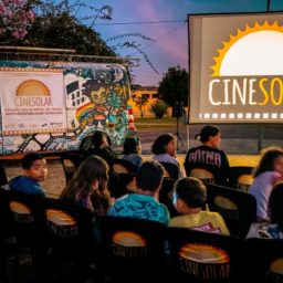 CineSolar chega a Pompeia com sessões gratuitas de cinema movido a energia solar