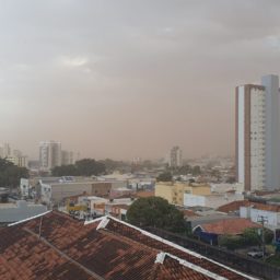 Tempestade de areia surpreende e assusta marilienses