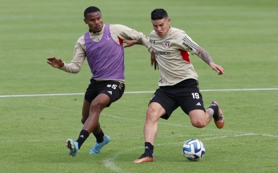 Jogadores do São Paulo treinam no Equador antes de retornar ao Brasil