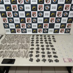 PM prende rapaz de 22 anos com mais de 900 porções de drogas na zona Sul