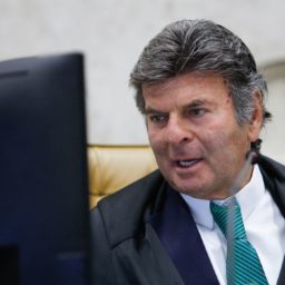 Ministro do STF suspende lei que cria Dia do Patriota em Porto Alegre