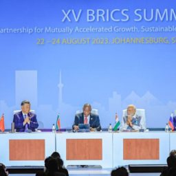 Seis novos países integrarão o Brics a partir de janeiro de 2024, diz presidente da África do Sul