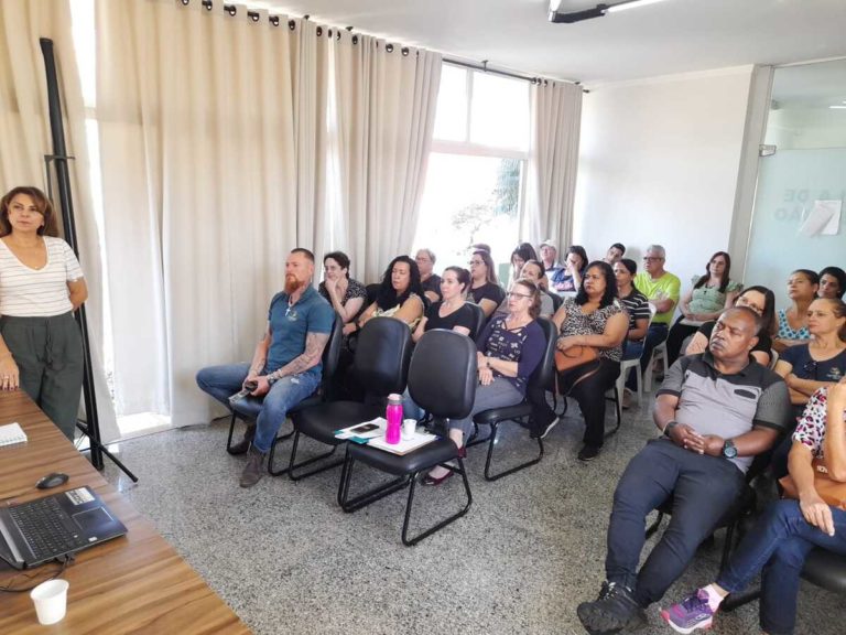 Servidores municipais de Marília participam de palestra sobre segurança alimentar