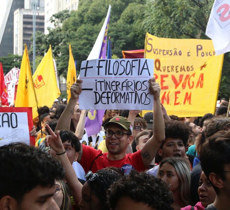 Dia do estudante é marcado por mobilizações em diversas cidade do país