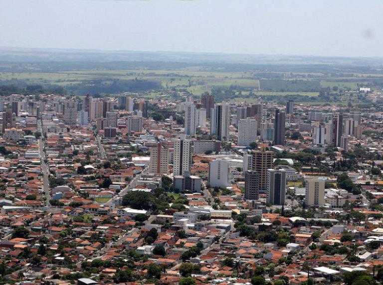 Vendas e locações de imóveis usados caem na região de Marília