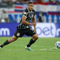 Corinthians fecha preparação para visitar Estudiantes sem Murillo