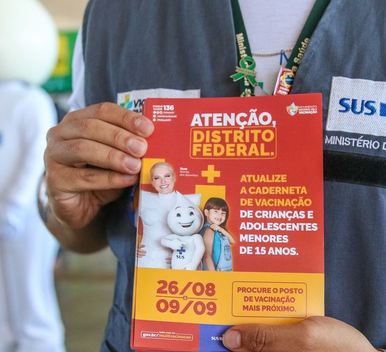 Campanha busca ampliar vacinação de crianças e adolescentes