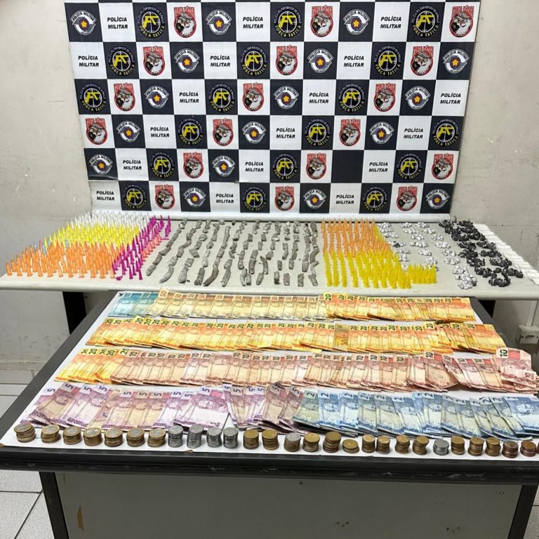 Polícia apreende três adolescentes com quase mil porções de drogas na zona Sul