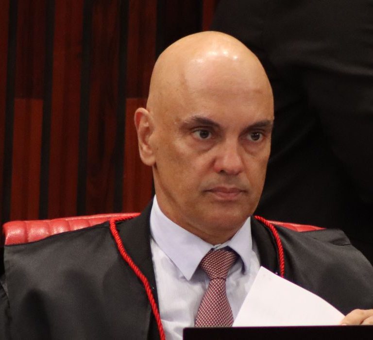 Moraes vota a favor da descriminalização do porte de maconha