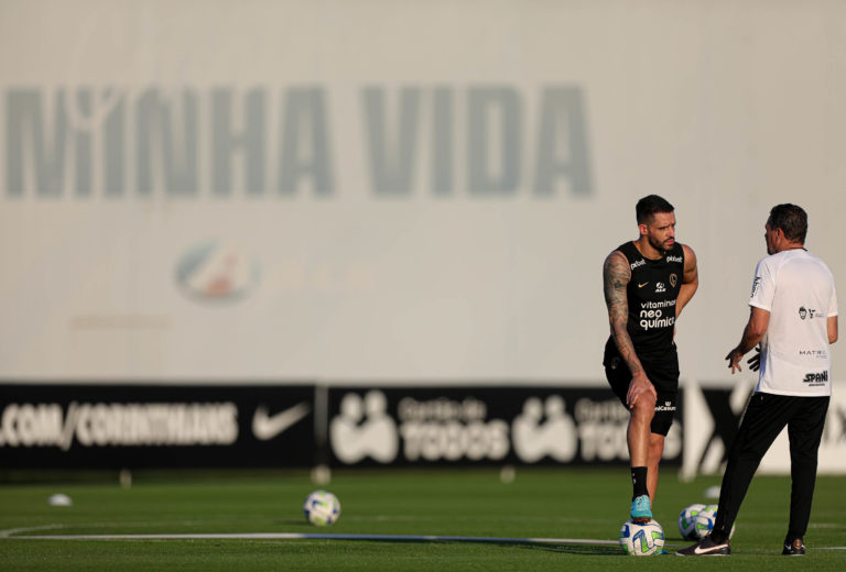 Timão se prepara para duelo contra o Fortaleza pelo Campeonato Brasileiro