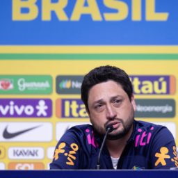 Arthur Elias é o novo técnico da seleção feminina brasileira de futebol