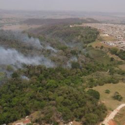 Incêndio na zona norte de Marília já dura mais de 48 horas