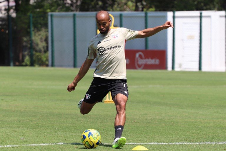 São Paulo faz últimos treinos com foco na final da Copa do Brasil