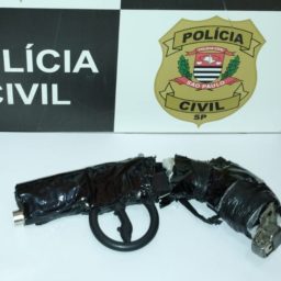 Polícia Civil apreende simulacro de arma com acusado de roubo na região