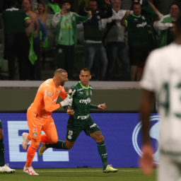 Palmeiras vence Goiás e alcança quatro jogos de invencibilidade diante do rival