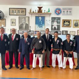 Caratecas de Marília ganham faixa preta da arte marcial japonesa Kobu Do