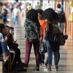 AGU defende no Supremo continuidade da Lei de Cotas no ensino superior