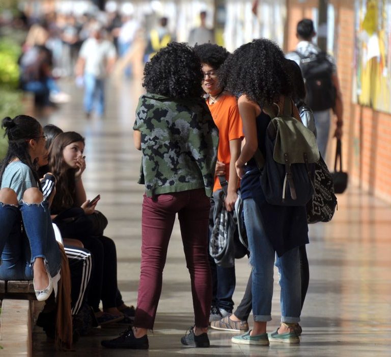 AGU defende no Supremo continuidade da Lei de Cotas no ensino superior