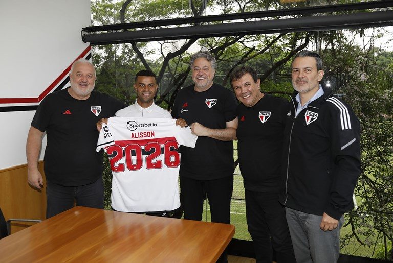 Alisson renova com o Tricolor até 2026