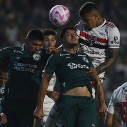 Fora de casa, São Paulo perde para o Goiás em partida pelo Campeonato Brasileiro