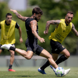 Corinthians: Mano Menezes promove treino de comportamento