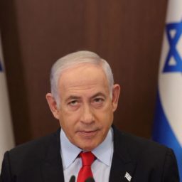 Netanyahu nega possibilidade de interrupção de bombardeios em Gaza