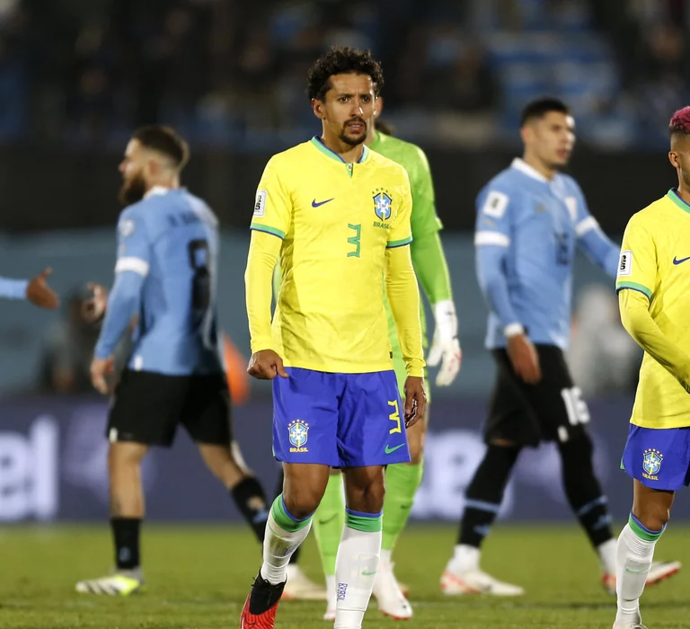 Eliminatórias da Copa: Brasil perde para Uruguai em noite para esquecer