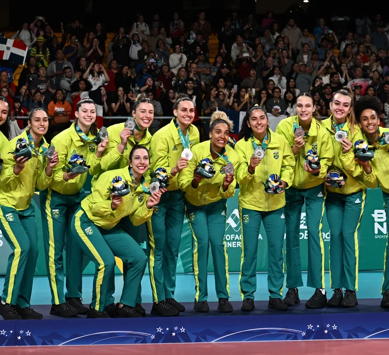 Seleção brasileira de vôlei feminino garante prata nos Jogos Pan-Americanos