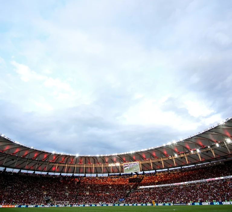 Ingressos com preços elevados favorecem a elitização do futebol, segundo pesquisadores