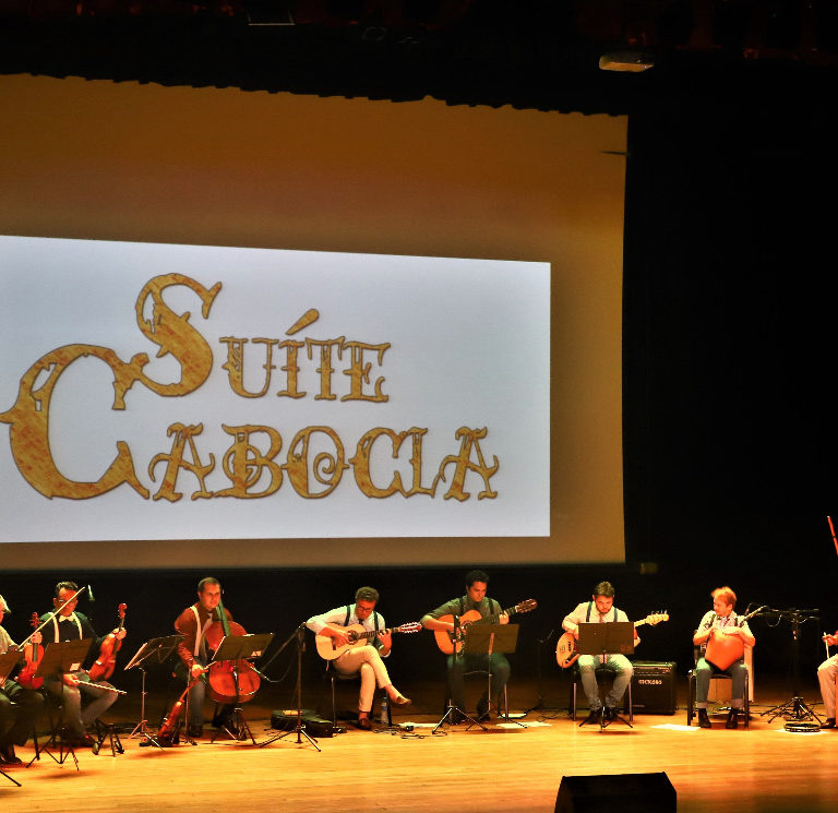 Teatro de Marília recebe o projeto ‘Suíte Cabocla’, concerto que exalta a viola caipira