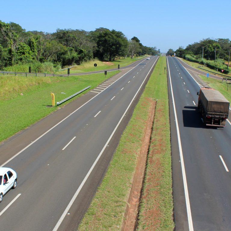 Mais de 1,5 milhão de veículos devem passar por rodovias da região nos próximos dias