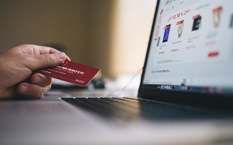 Imposto sobre compras importadas online deve sair até fim do ano