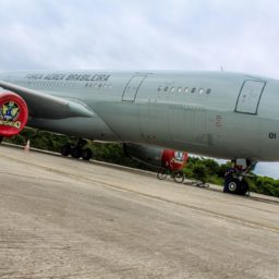 Sexto avião com brasileiros repatriados chega ao Rio de Janeiro 