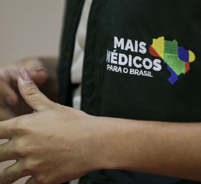 Grupo interministerial vai propor sistema de cotas para o Mais Médicos