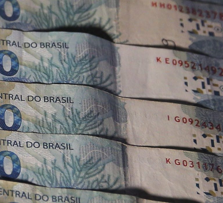 Mercado reduz previsão da inflação de 4,65% para 4,63% este ano