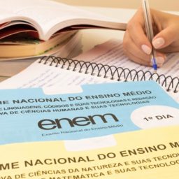 Estudantes ‘nota mil’ dão dicas de preparação para a redação do Enem