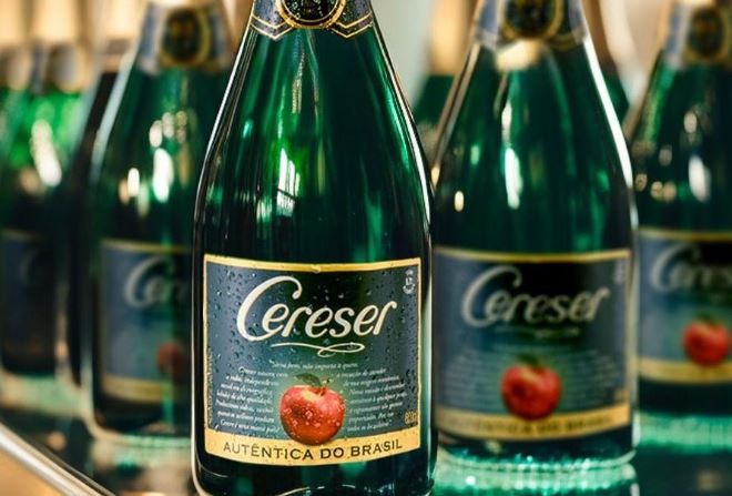 Anvisa manda suspender a venda de 28 lotes da Sidra Cereser sabor maçã