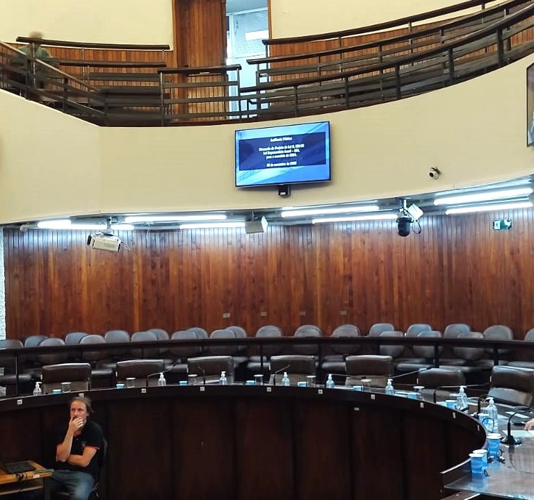 Orçamento para 2024 em Marília é apresentado em audiência esvaziada