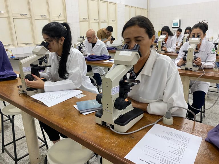 Biomedicina da Unimar se destaca com qualificação em Citologia Oncótica