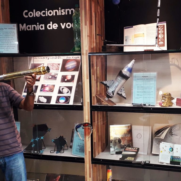 Biblioteca de Marília recebe exposição ‘Invenções para entender o universo’