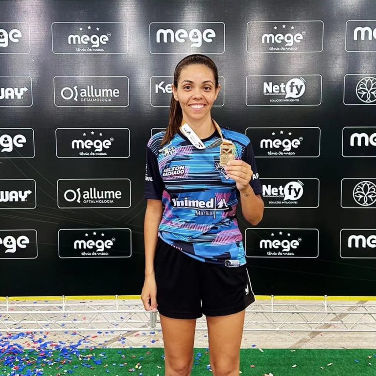 Jéssica Prates conquista ouro em torneio e assume liderança do ranking nacional