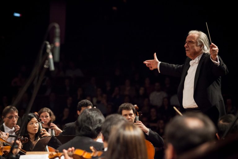 Maestro João Carlos Martins e Bachiana se apresentam em Marília