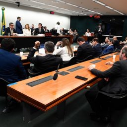 Parlamentares destinam R$ 4 bilhões em emendas de bancada para Fundo Eleitoral